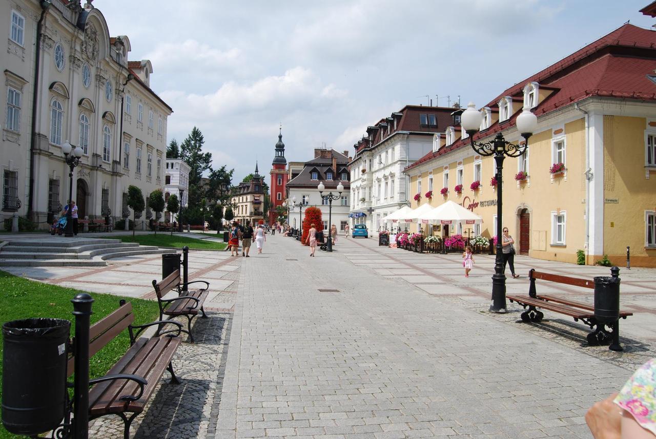 Apartamenty Cieplicka Jelenia Góra Exterior foto